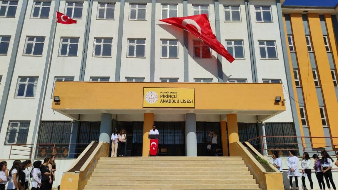 Derik Pirinçli Anadolu Lisesi Fotoğrafı